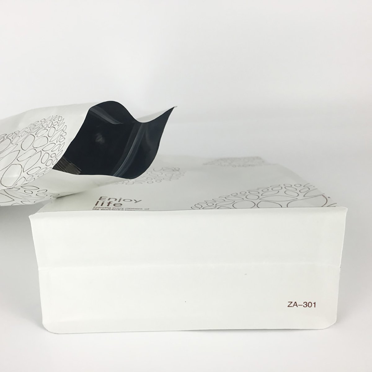 white paper craft bags Specializing in the production of food bags, pet bags, etc., 17+ years of experience manufacturers-Dongguan Jiamei Packaging Products Co., LTD side gusset flat bottom pouch